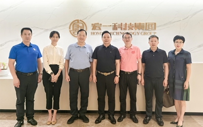 深圳市原市委常委、深圳警备区政委、党委书记等领导莅临NG南宫体育调研，共话未来创新发展之路！